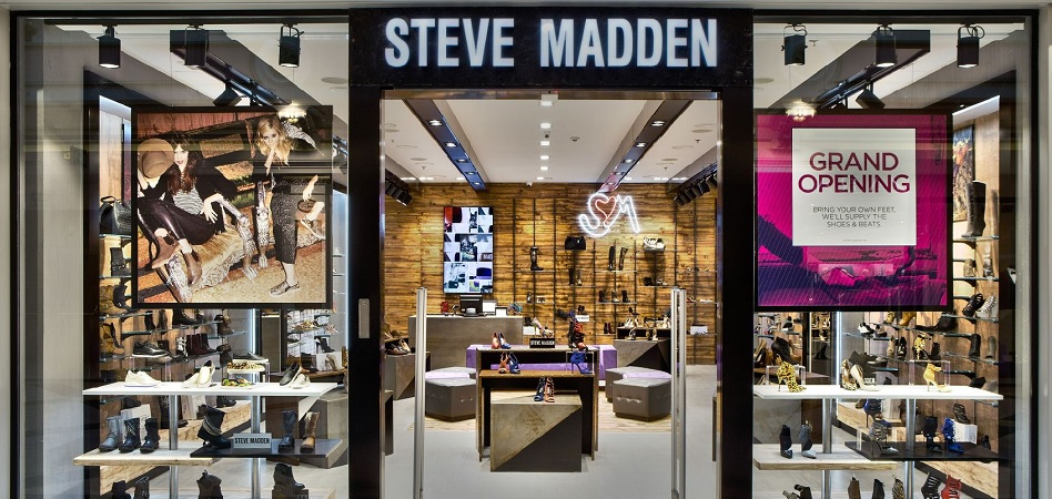 Steve Madden se repliega en España: cierra sus tiendas y se centra en el multimarca